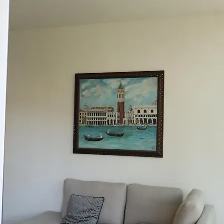 Ina Lungo Mare Vlore-vlora Vlorë